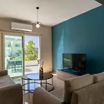 Hébergement de vacances Modern Townhouse With Pool Minutes Center *