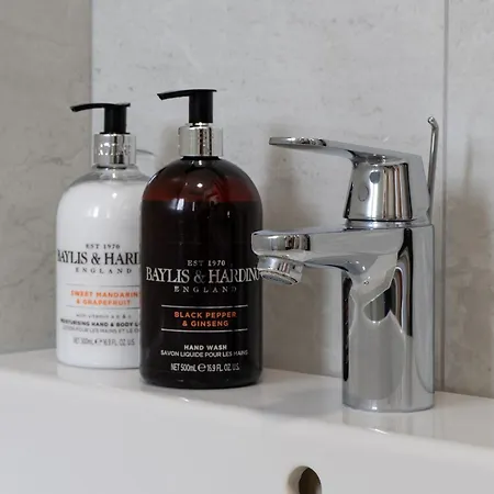 Modern Townhouse With Pool Minutes Center * Limassol