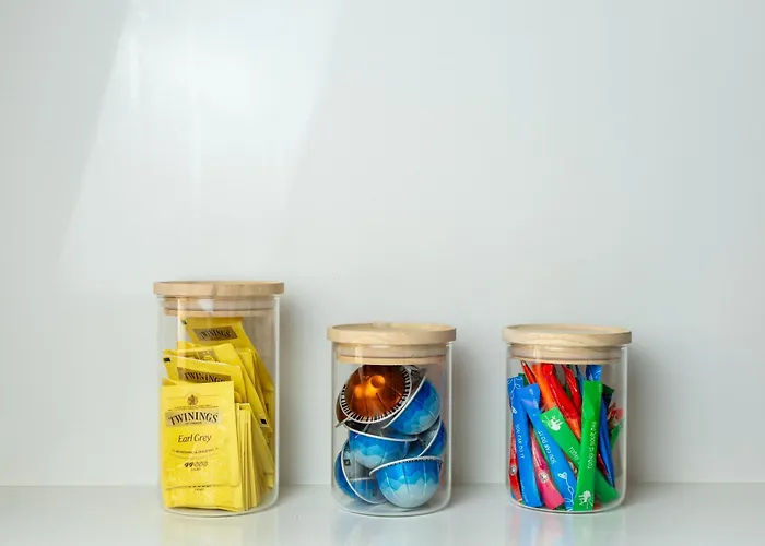 Prázdninový dům Modern Townhouse With Pool Minutes Center *